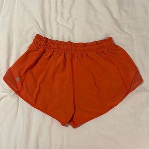Lululemon Hotty Hot Shorts 2.5”